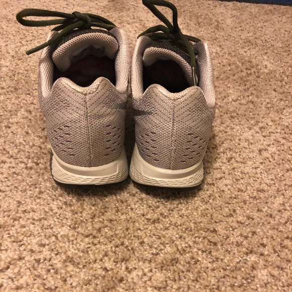 Women’s Nike Air Zoom Elite 8 Running Shoes - Picture 4 of 8